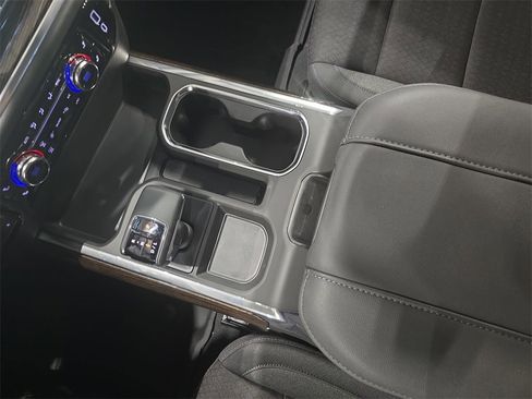 New 2026 GMC Sierra 1500 Elevation image 25