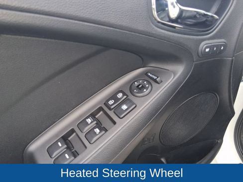 Used 2016 Kia Forte SX w/ Option Group 050 FWD image 12
