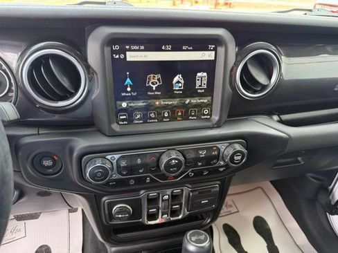 Used 2021 Jeep Wrangler Unlimited Sahara AWD/4WD image 20
