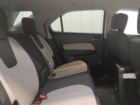 Used 2017 Chevrolet Equinox LT w/ Convenience Package FWD image 19