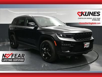 Used 2023 Jeep Grand Cherokee Limited w/ Black Appearance Package