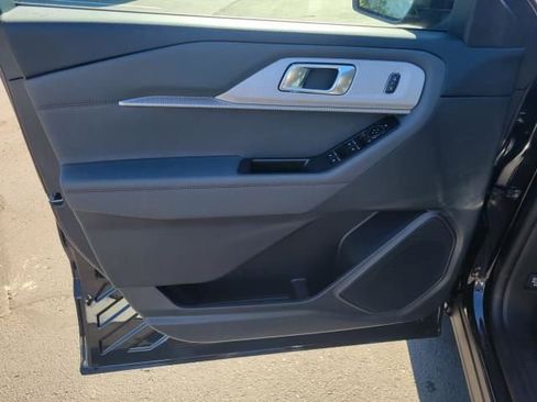 New 2025 Ford Explorer Active w/ Active Comfort Package image 20