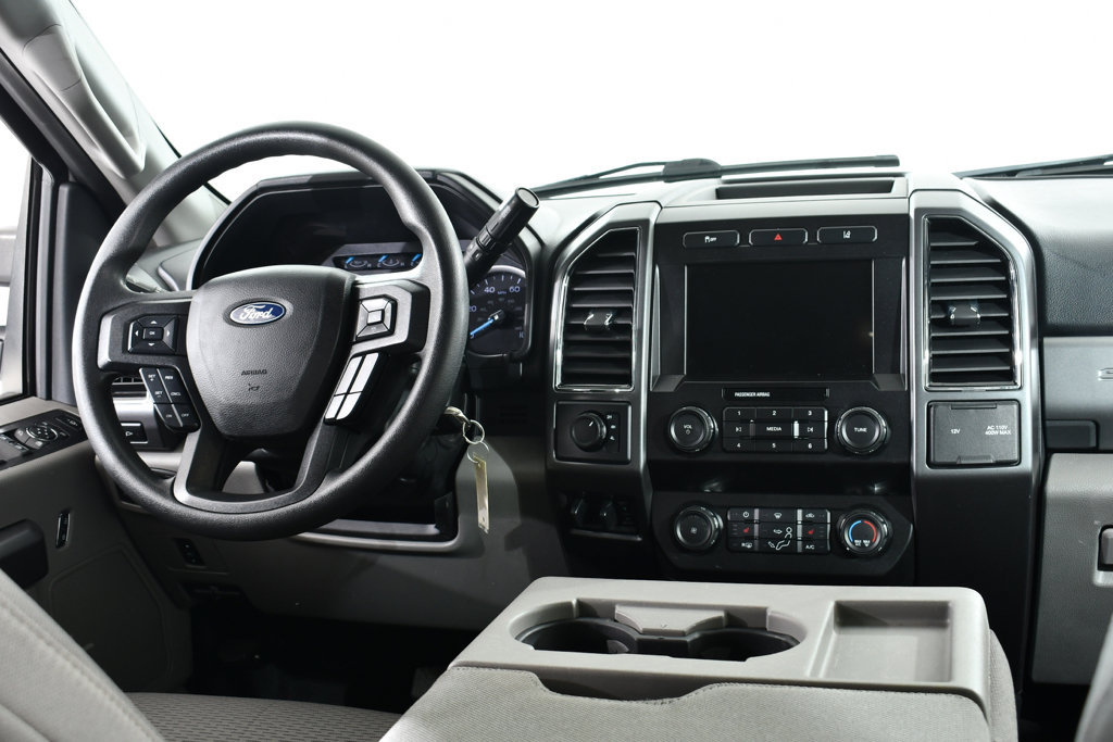 Used 2020 Ford F250 XLT w/ XLT Premium Package AWD/4WD image 8