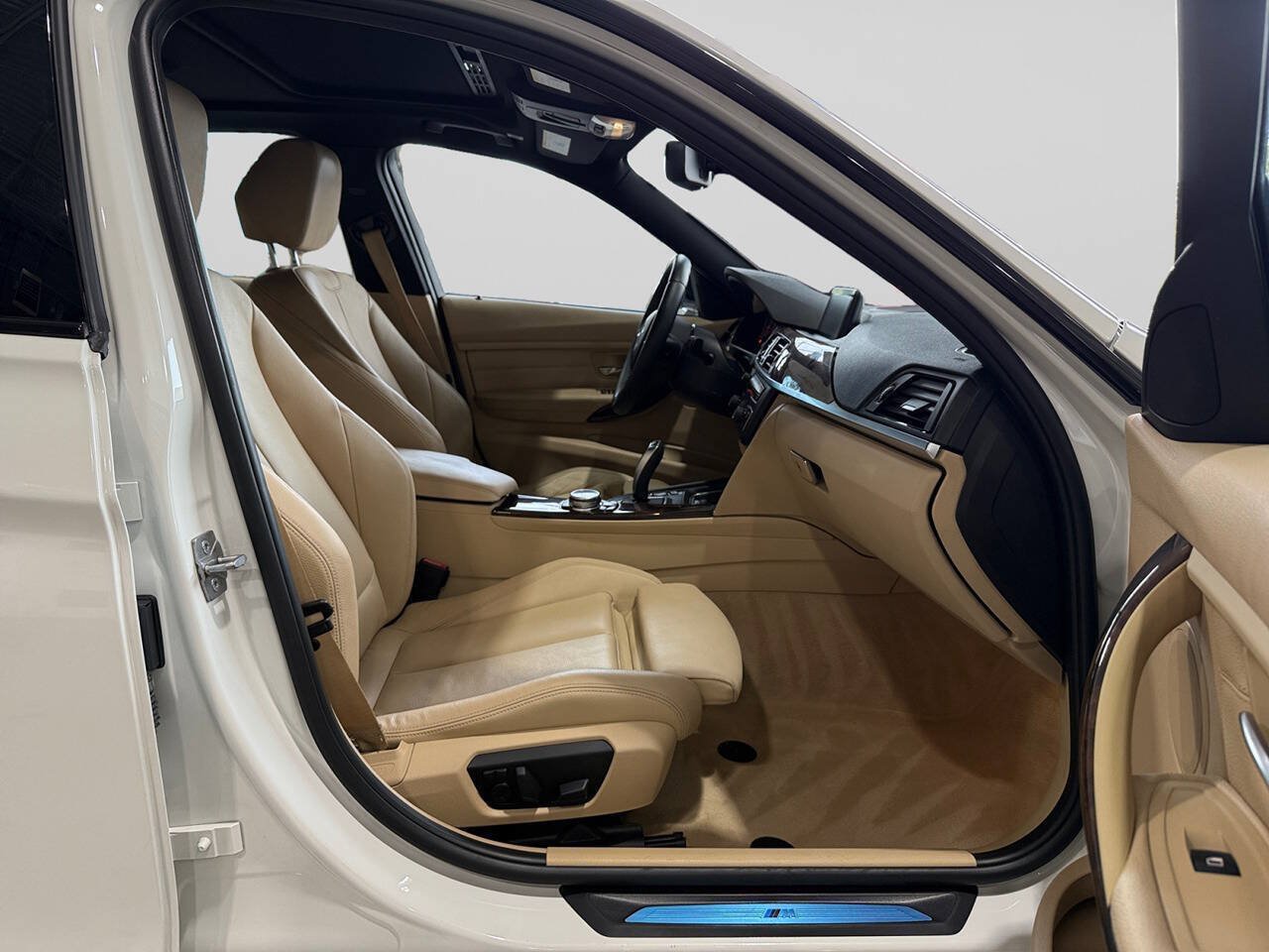 Used 2014 BMW 328d Sedan RWD image 17