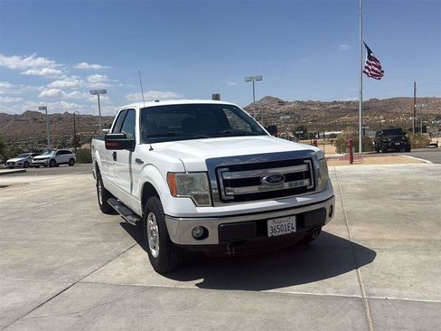 Used 2013 Ford F150 XLT w/ Mid Equipment Group AWD/4WD image 2