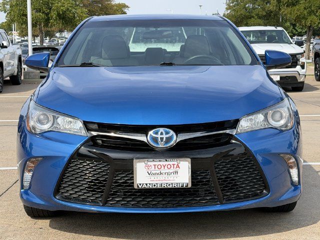 Used 2017 Toyota Camry SE w/ Moonroof Package FWD image 8