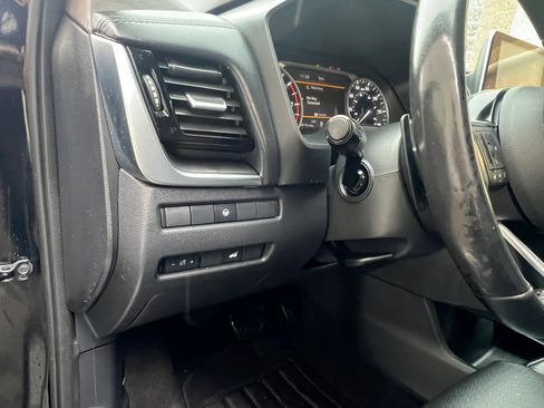 Used 2021 Nissan Rogue SV w/ Premium Package AWD/4WD image 14