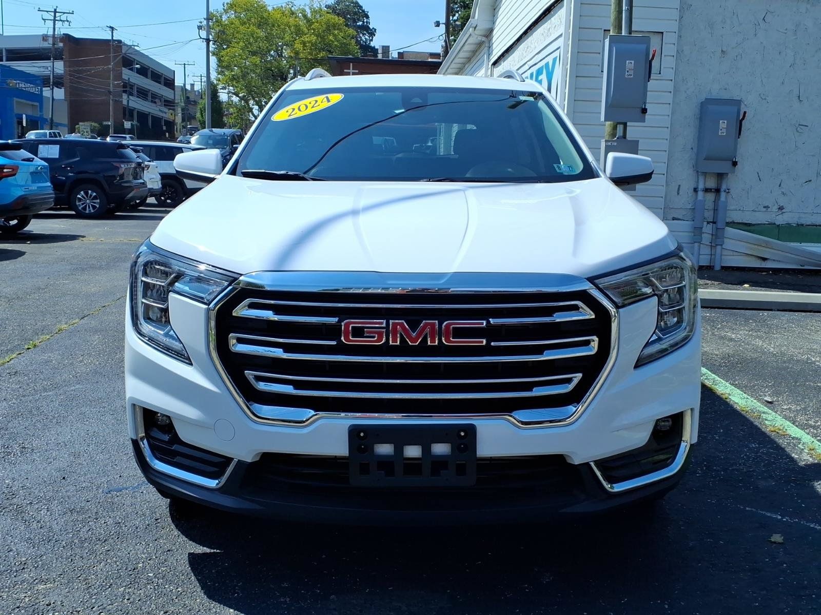 Certified 2024 GMC Terrain SLT AWD/4WD image 9