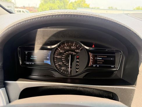 Used 2012 Lincoln MKX AWD image 20