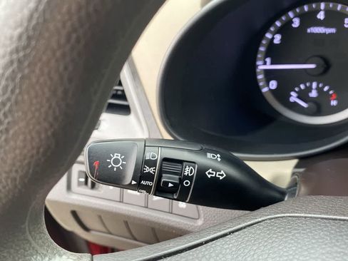 Used 2017 Hyundai Santa Fe Sport image 25