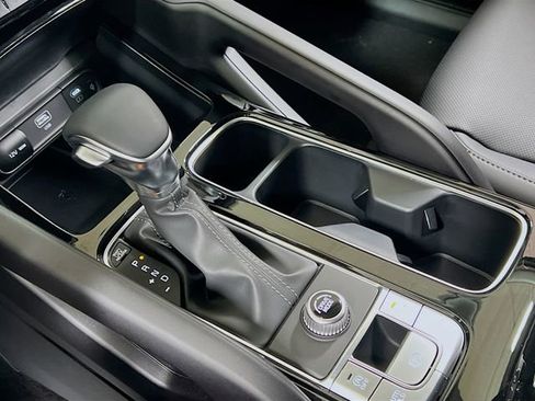 New 2025 Kia Telluride S image 17