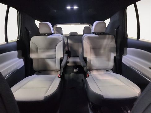 New 2026 Chevrolet Traverse LT w/ Driver Confidence Package image 13