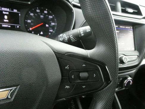 Used 2023 Chevrolet TrailBlazer LT image 11