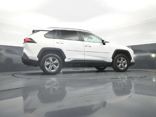 Used 2024 Toyota RAV4 LE AWD/4WD image 37
