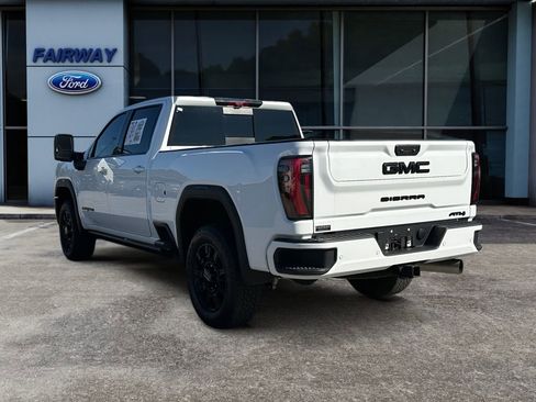 Used 2025 GMC Sierra 2500 AT4 w/ AT4 Premium Plus Package image 4