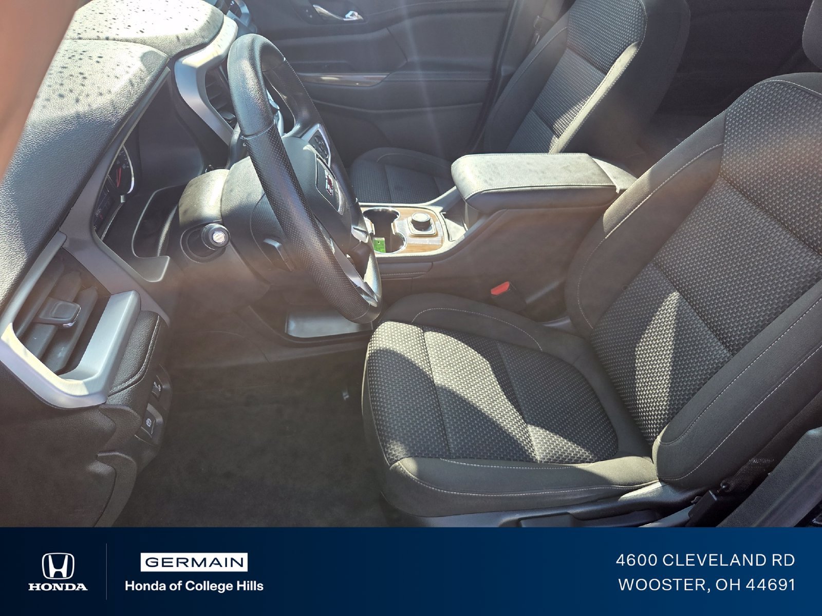 Used 2023 GMC Acadia SLE FWD image 28