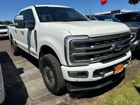 Used 2024 Ford F350 Platinum AWD/4WD image 2