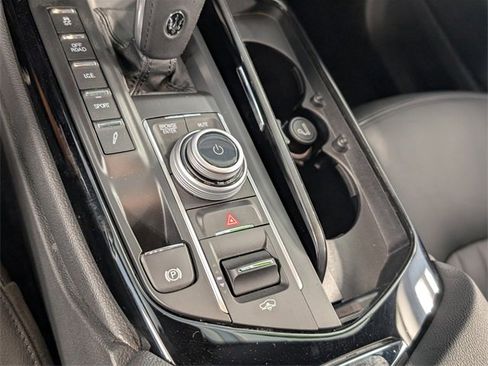 Used 2022 Maserati Levante Modena image 24