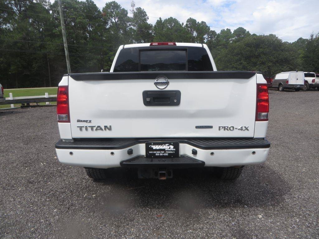 Used 2015 Nissan Titan PRO-4X w/ Pro-4x Luxury Package AWD/4WD image 7