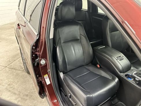 Used 2019 Toyota Highlander XLE image 30