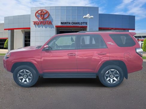 Used 2024 Toyota 4Runner TRD Off-Road Premium image 7