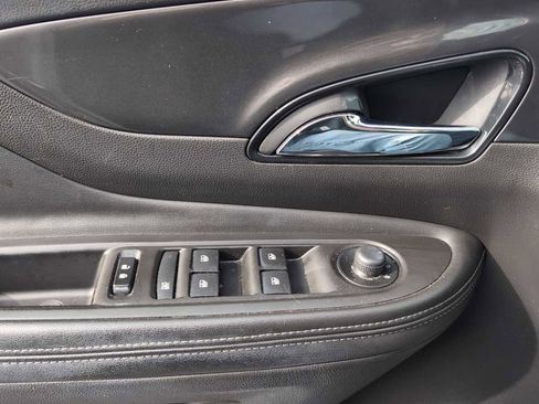 Used 2018 Buick Encore Preferred image 22