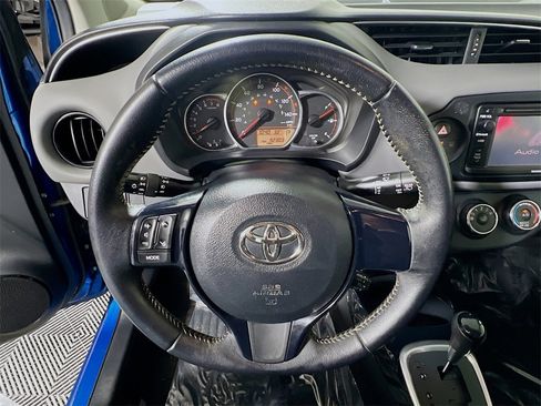 Certified 2015 Toyota Yaris SE image 11