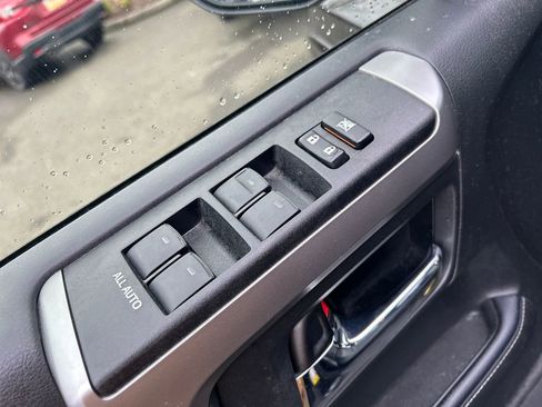 Used 2023 Toyota 4Runner SR5 Premium image 19