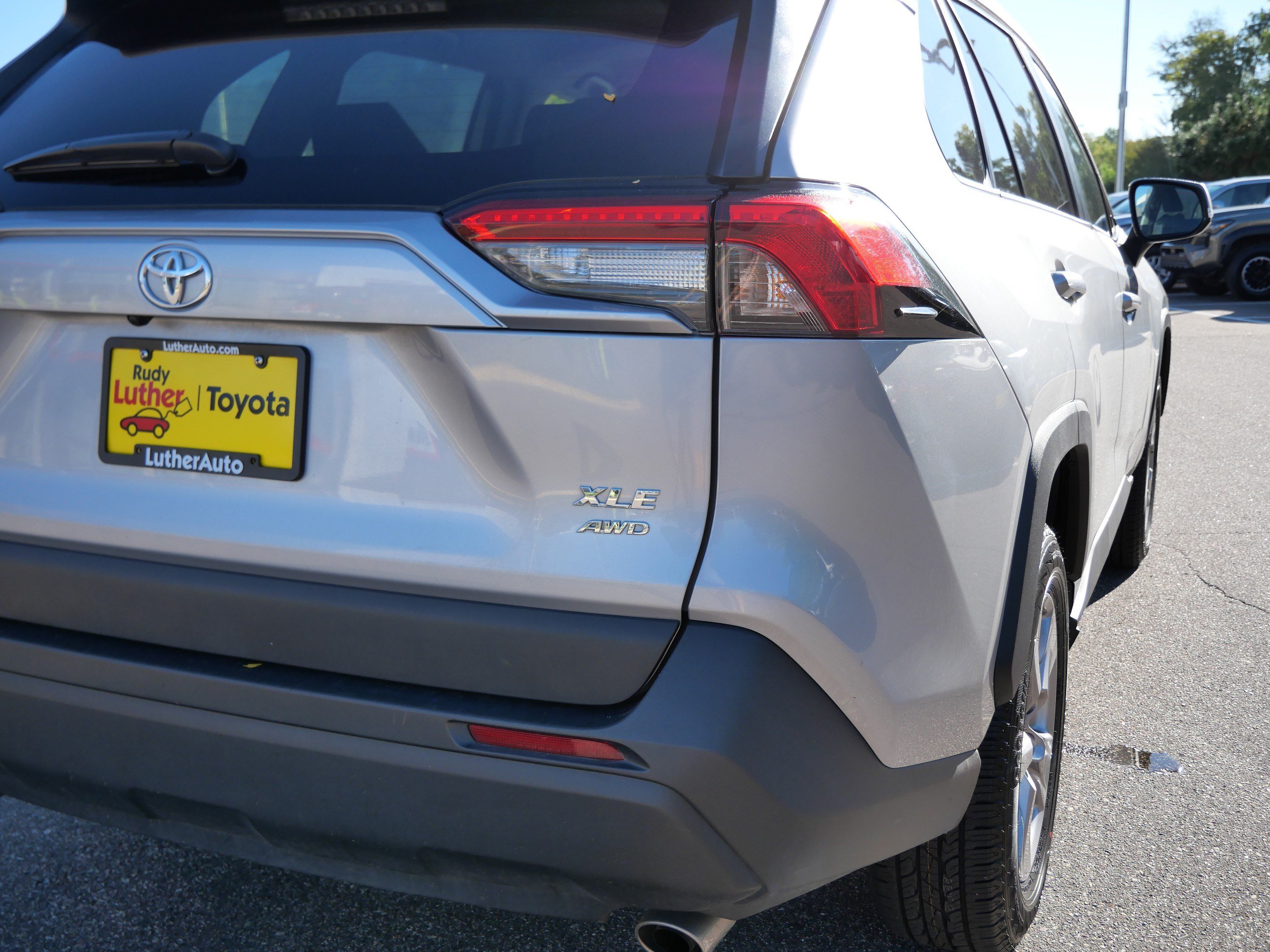 Certified 2025 Toyota RAV4 XLE AWD/4WD image 18