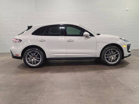 New 2026 Porsche Macan AWD/4WD image 8
