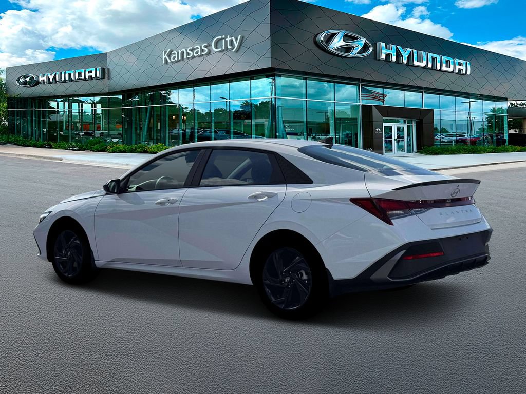 New 2026 Hyundai Elantra Sport FWD image 4