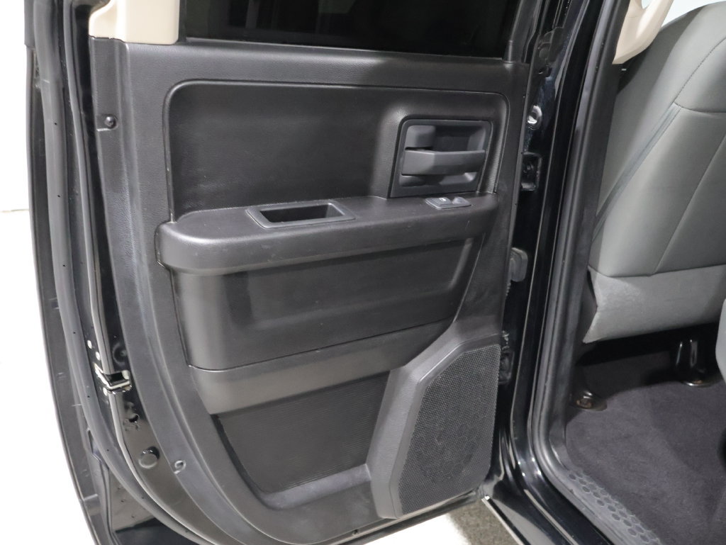 Used 2015 RAM 1500 Express w/ Black Ram 1500 Express Group AWD/4WD image 20
