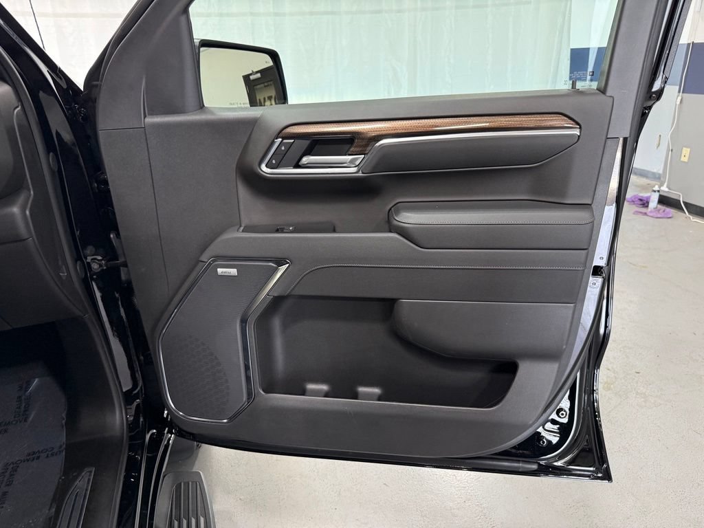 New 2026 Chevrolet Silverado 1500 RST w/ Z71 Off-Road Package AWD/4WD image 18