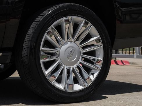 Used 2020 Cadillac Escalade ESV Platinum RWD image 63