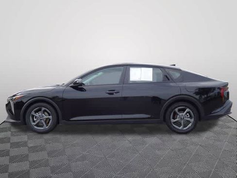 Used 2025 Kia K4 FWD image 2
