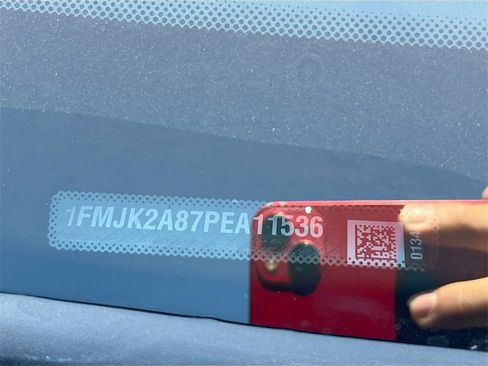 Used 2023 Ford Expedition Max Limited image 35