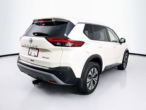 Used 2023 Nissan Rogue SV image 10