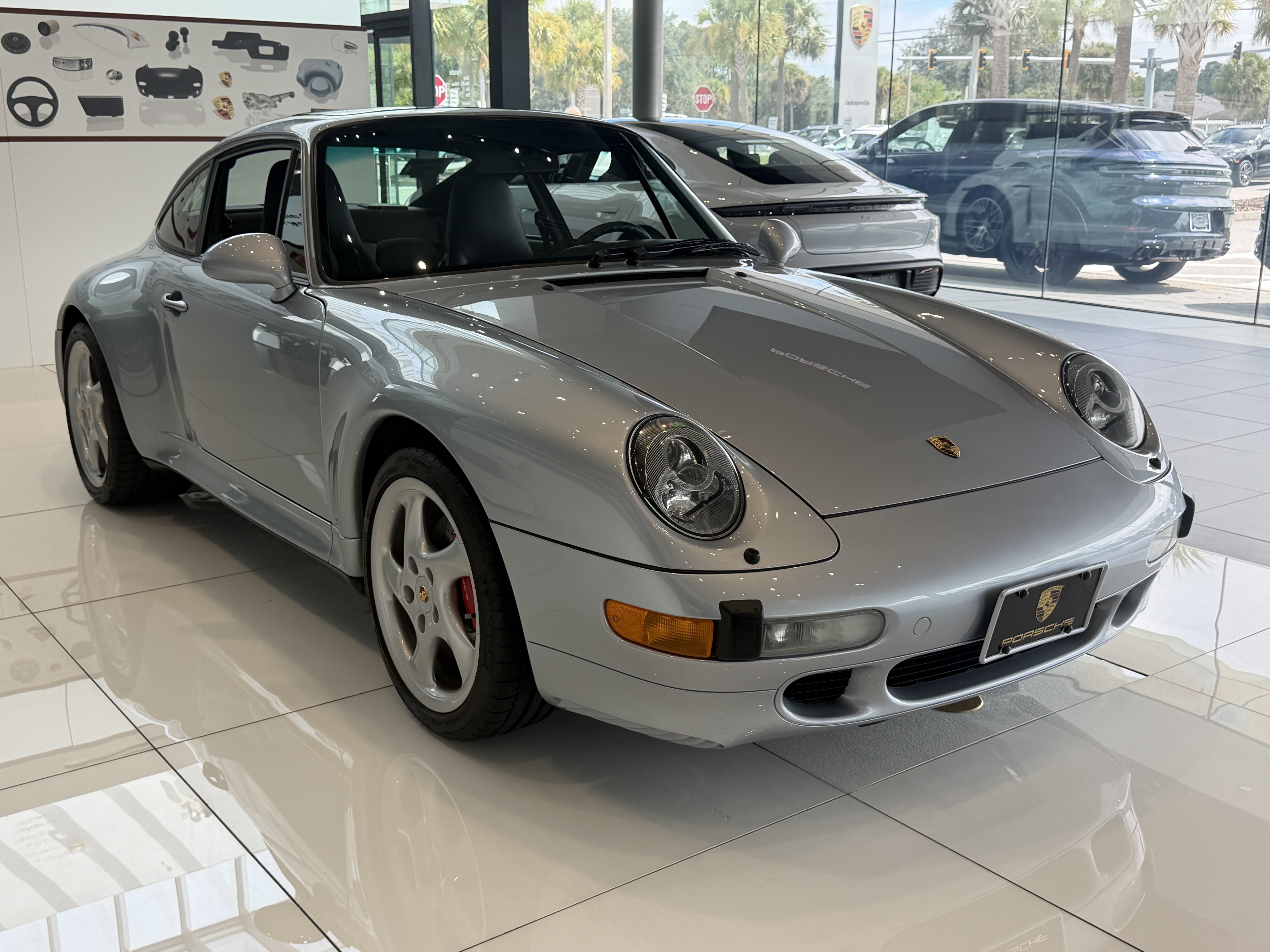 Used 1996 Porsche 911 Carrera 4S AWD/4WD image 13