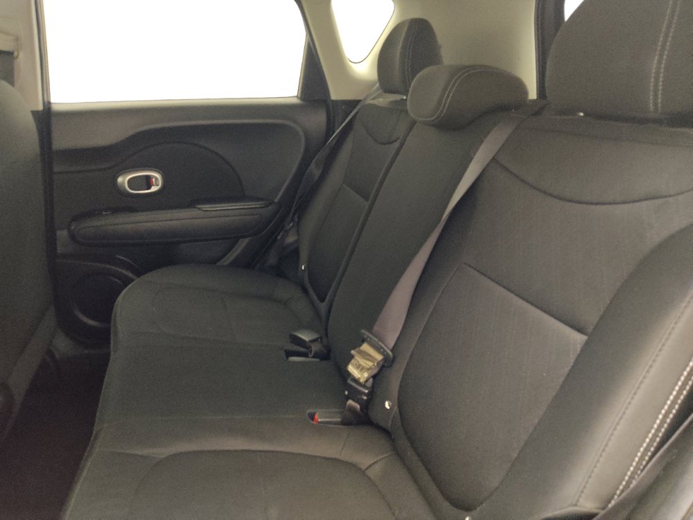 Used 2018 Kia Soul FWD image 18