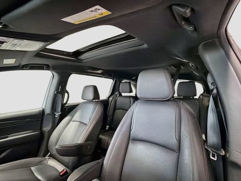 Used 2025 Honda Odyssey Sport-L image 19