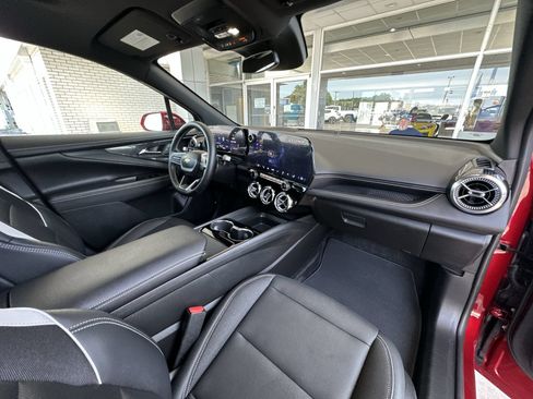 Certified 2024 Chevrolet Blazer EV LT AWD/4WD image 28