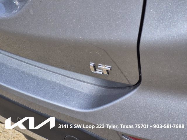 Used 2024 Chevrolet Equinox LT FWD image 8
