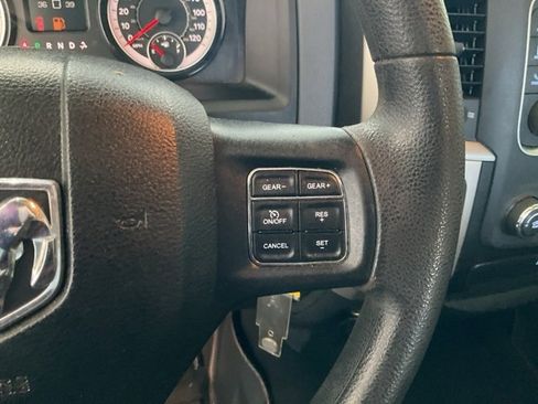 Used 2019 RAM 1500 Classic SLT image 10