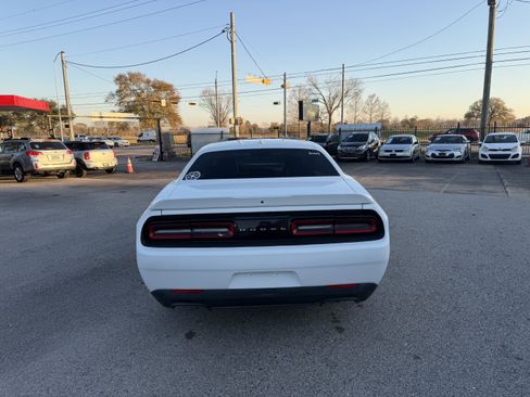 Used 2020 Dodge Challenger GT w/ Plus Package image 9