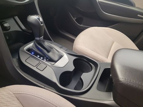 Used 2017 Hyundai Santa Fe SE image 26