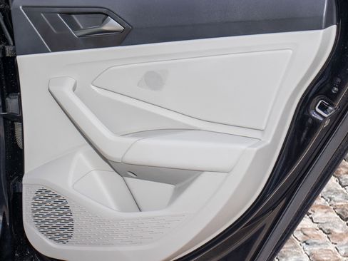 Used 2023 Volkswagen Jetta SE image 12