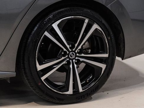 Used 2023 Nissan Sentra SR w/ Trunk Package image 54