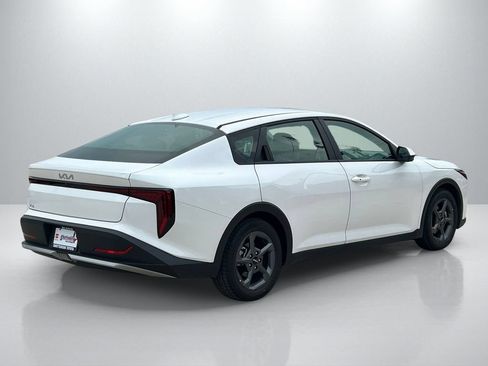 Used 2025 Kia K4 FWD image 5