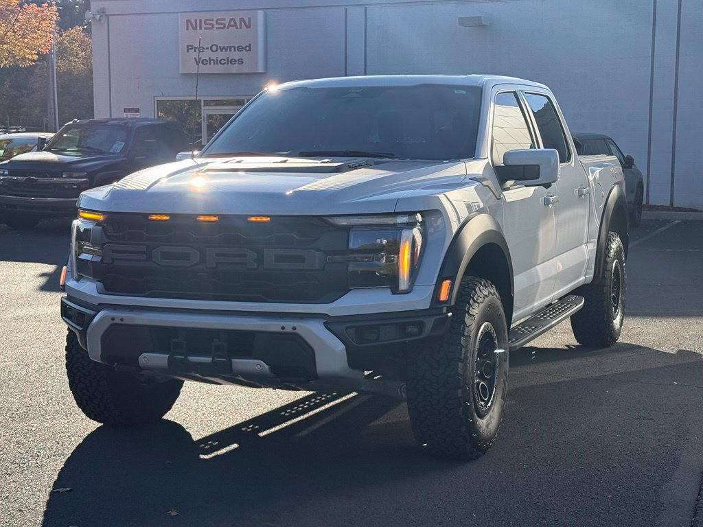 Used 2025 Ford F150 Raptor AWD/4WD image 3