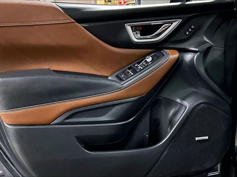 Used 2022 Subaru Forester Touring image 21